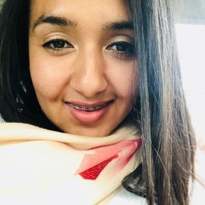 Meet your Posher, Deisy